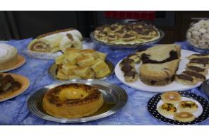 //www.cursoslivresead.com.br/doces-de-padaria--bolo-de-fuba-e-torta-de-morango-2460/p